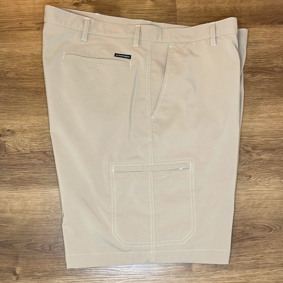 Chaps Golf 78 Men’s 40 Tan Stretch Shorts - Picture 4 of 8